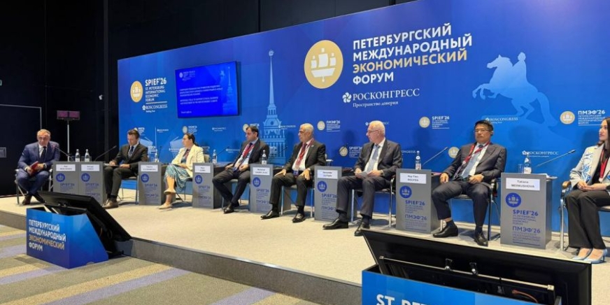 Генеральный прокурор РА Адгур Агрба принял участие в сессии XXIX Петербургского международного экономического форума .